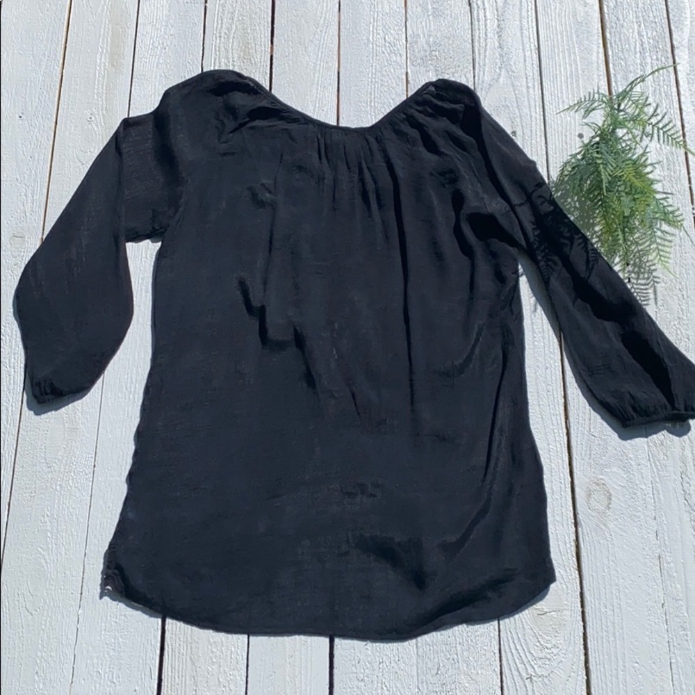 Vanity Blouse - Picture 6 of 7